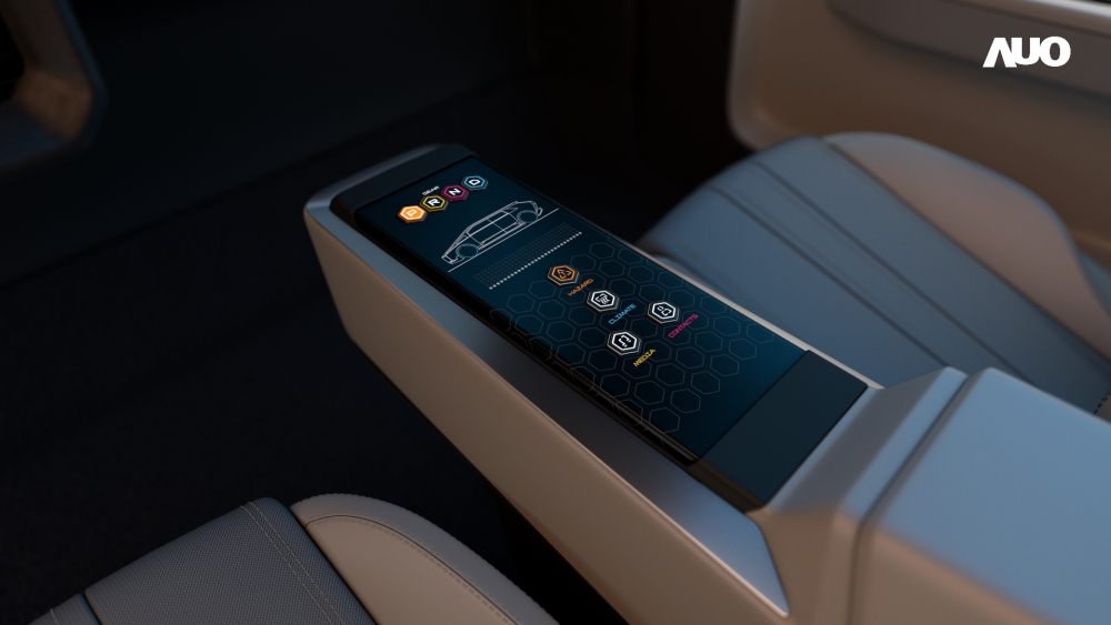 友达以人性化设计打造多变形态中控显示(Morphing Center Control)，不使用时仅平面显示信息，进行操作时，显示器则会动态隆起，转变成3D实体按钮，并有触觉回馈，展示人机互动新体验